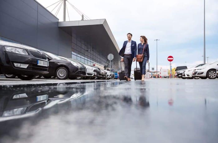 10 Smart Strategies to Save Money on Airport Parking in 2023 - book in advance